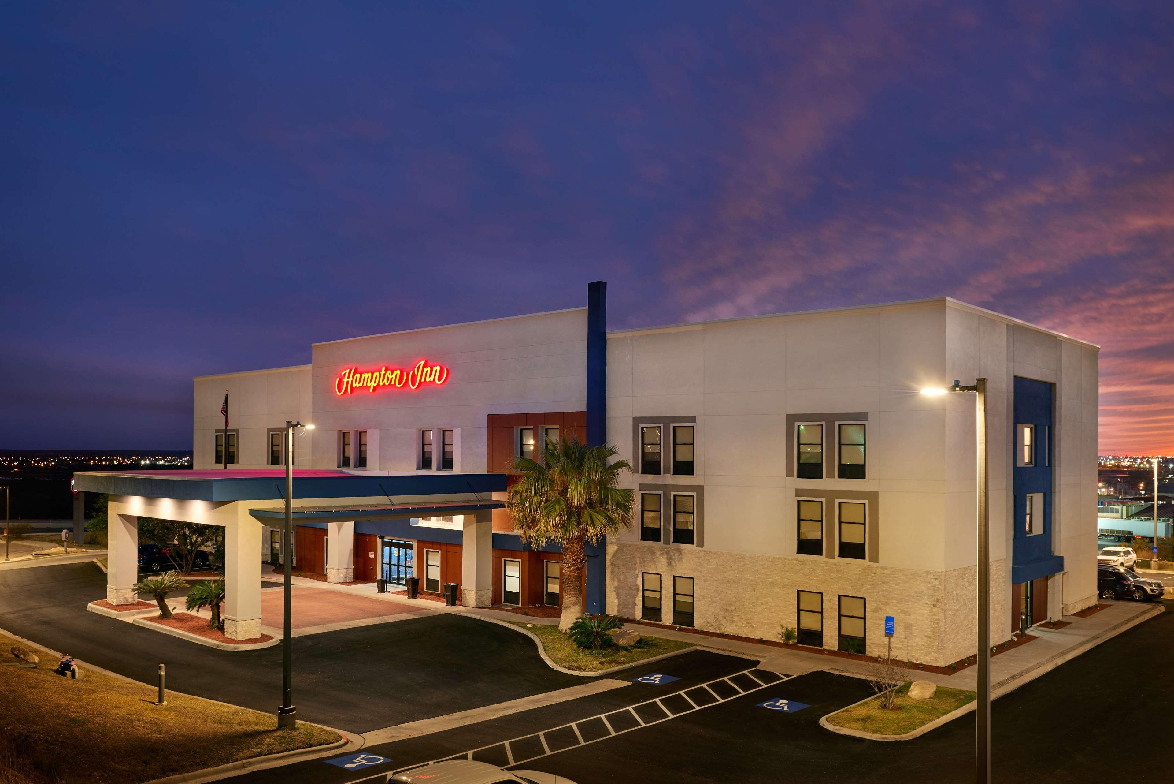 Hampton Inn Eagle Pass Esterno foto